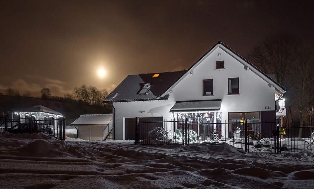 Apartamenty U Harrego I Przy Stawie Spa Z Klimatyzacja, Balia, Sauna, Ogrodem I Parkingiem Kudowa Zdroj Exterior photo