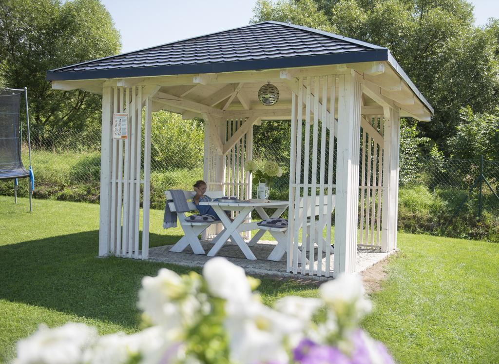 Apartamenty U Harrego I Przy Stawie Spa Z Klimatyzacja, Balia, Sauna, Ogrodem I Parkingiem Kudowa Zdroj Exterior photo
