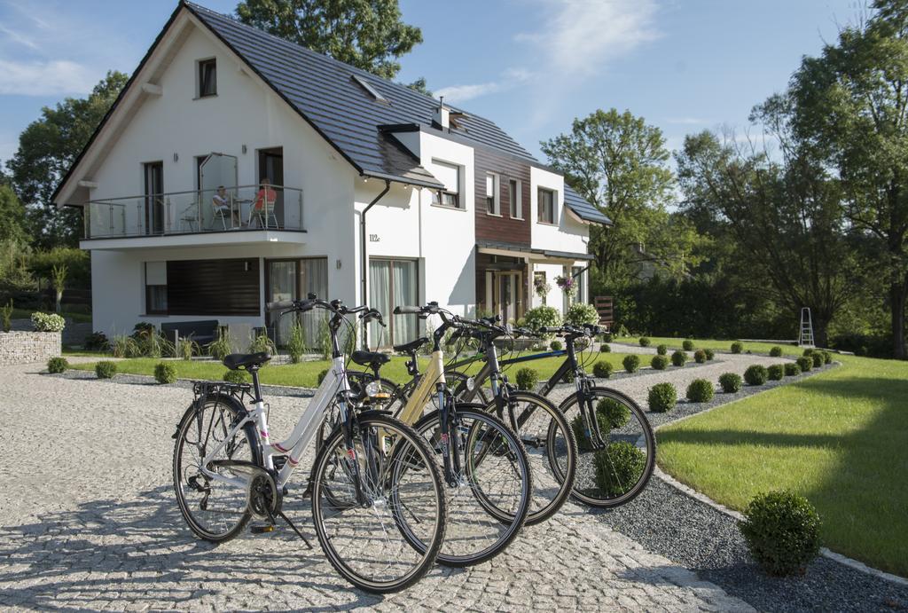 Apartamenty U Harrego I Przy Stawie Spa Z Klimatyzacja, Balia, Sauna, Ogrodem I Parkingiem Kudowa Zdroj Exterior photo